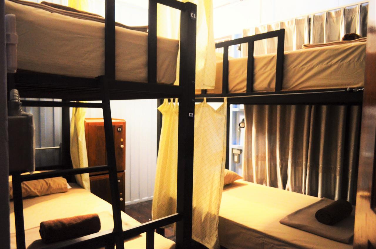 Banchan Hostel Аюттхая Экстерьер фото