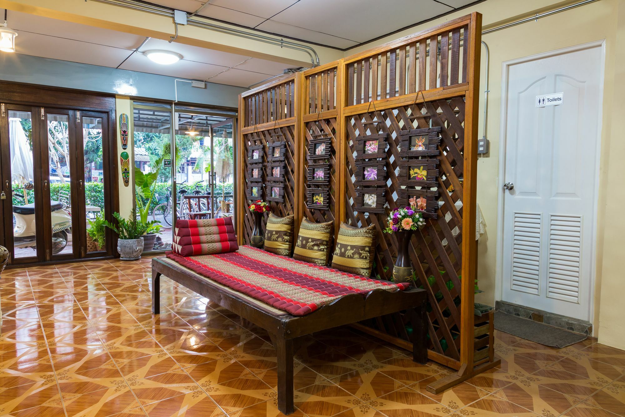 Banchan Hostel Аюттхая Экстерьер фото